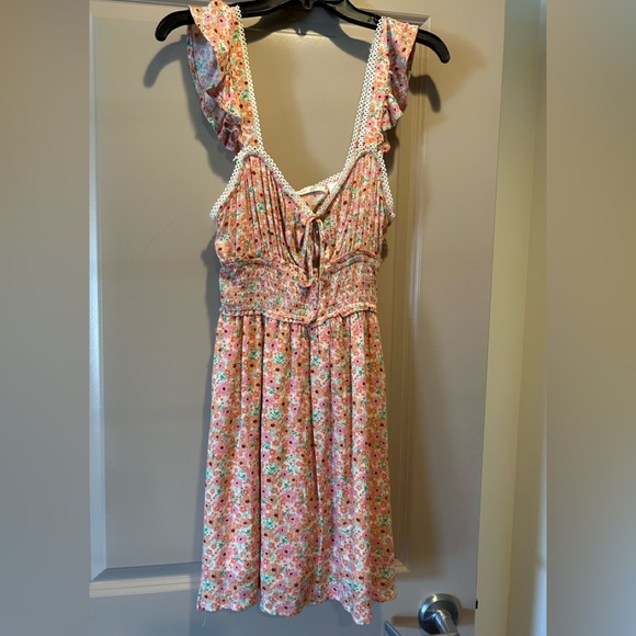 Altar'd State Multicolor Floral Blouse with Lace Detail, size M or L, NWOT - Picture 1 of 5